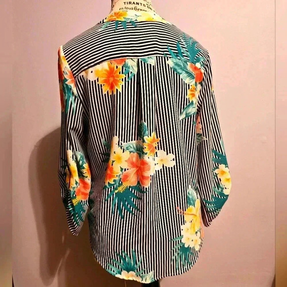 Ruby Rd blouse‎ - Picture 2 of 3